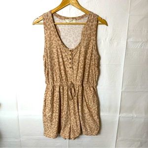 No comment Romper Women’s Size Large Tan Animal Print Pockets Comfort Loungewear